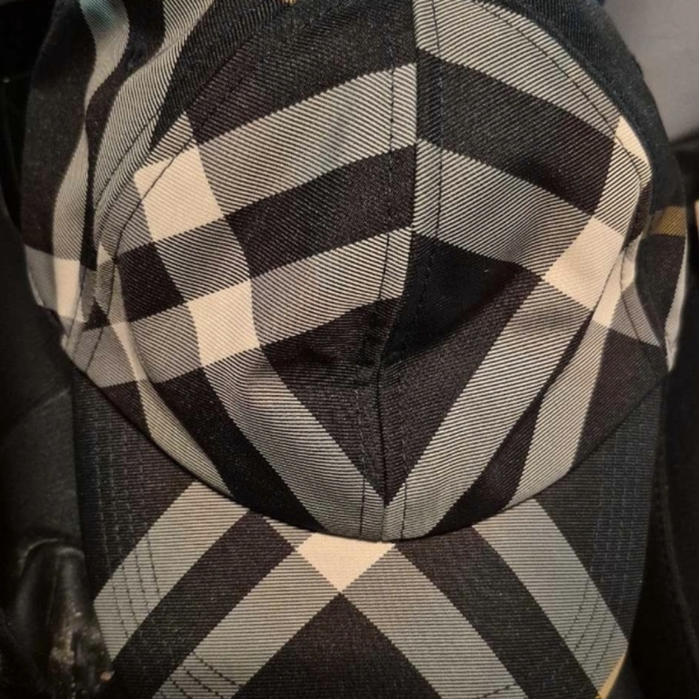 BURBERRY Green Check Print Small BRAND New wTags AUTHENTIC